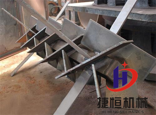 揚料闆中心主軸