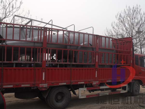 小型河沙烘幹機山西發(fā)貨裝車(chē)中