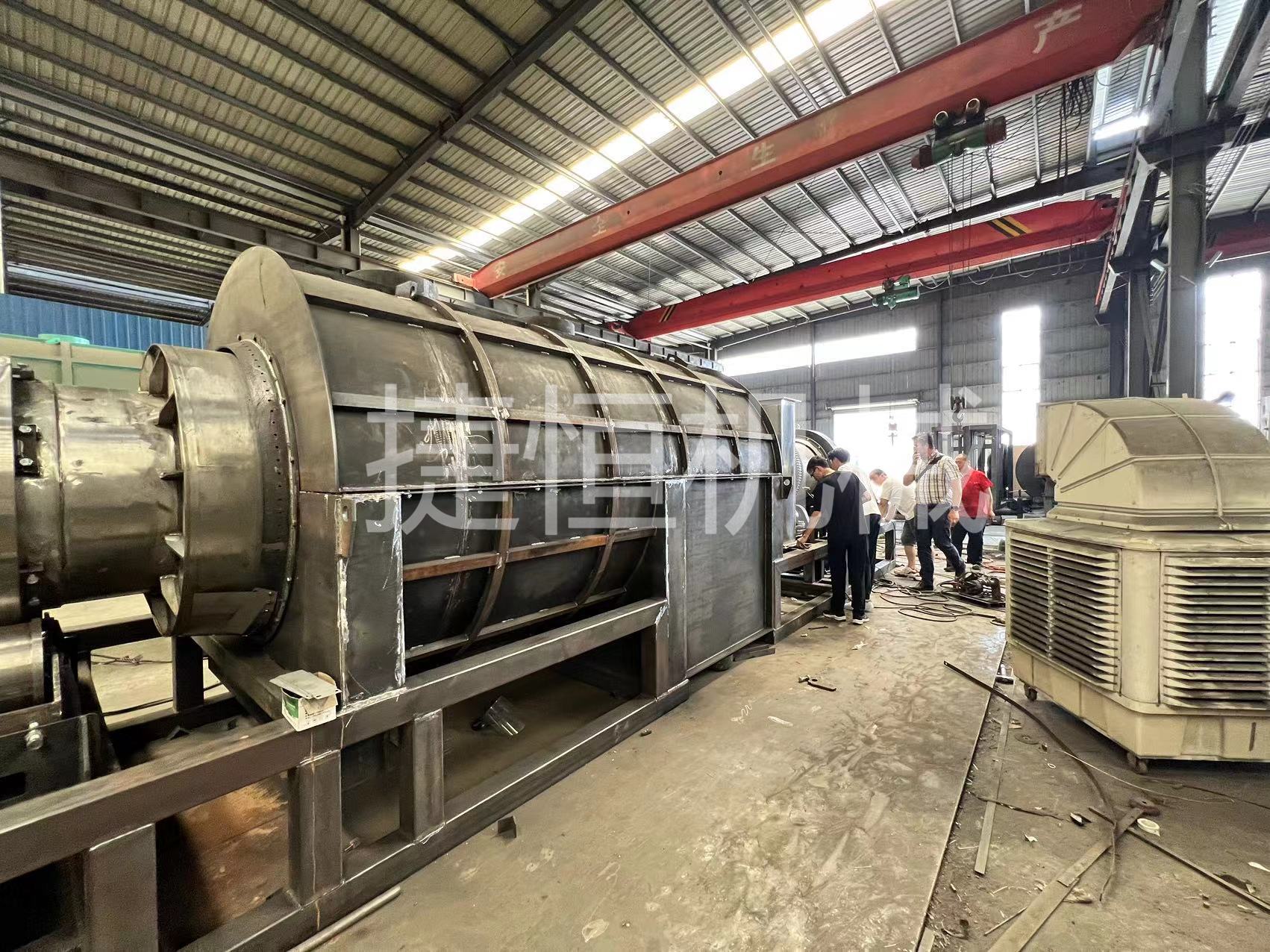 芬蘭客戶來工廠檢驗炭化機